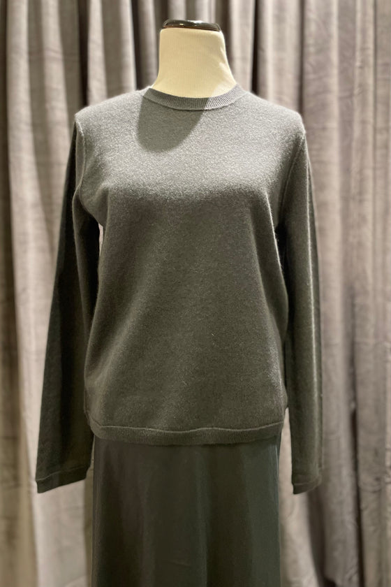 Cashmere Boy Crewneck Sweater with Skull Pewter