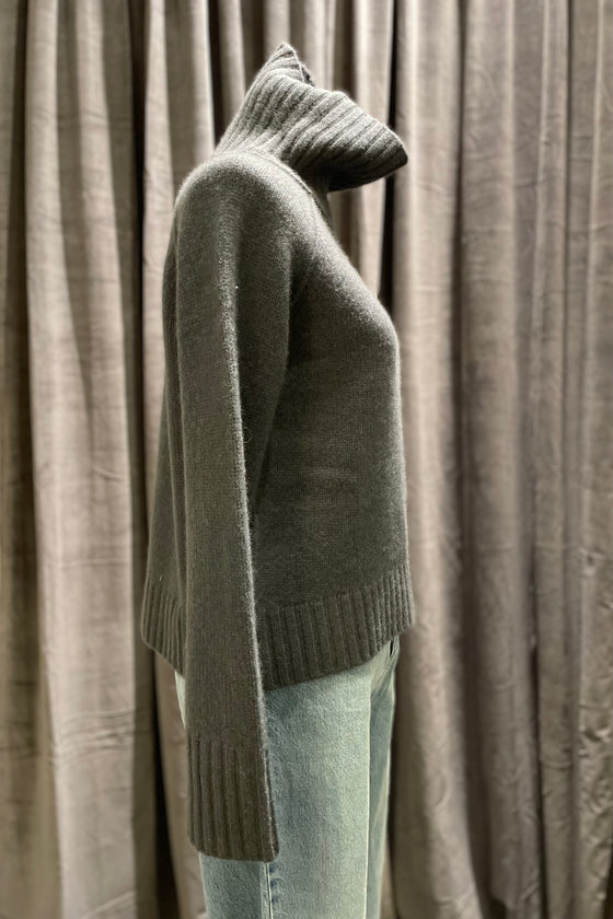 Cashmere Chunky Turtleneck Sweater Pewter