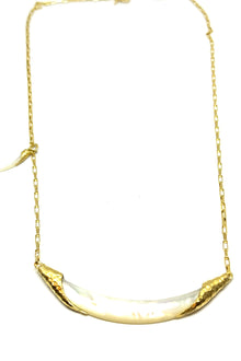  Mother of Pearl Collar Necklace