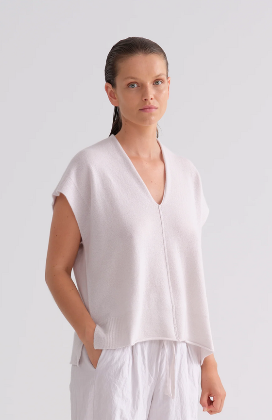 Cashmere V-Neck Sleeveless Sweater Graphite