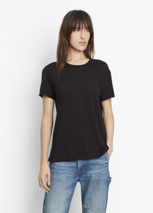  Vince Short Sleeve Swing Tee Black, Crafted in soft slub cotton with a light, slightly heathered look; crew neck tee featuring a draped swing shape. 