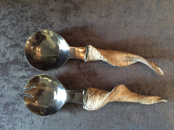 Horn Salad Servers